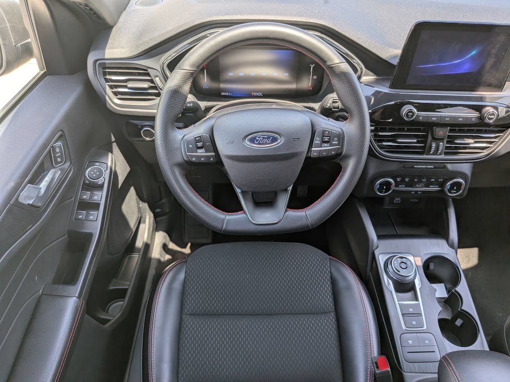 Certified 2025 Ford Escape ST-Line FWD image 12