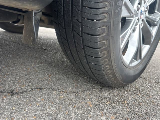 Certified 2022 Ford Explorer Limited RWD image 19