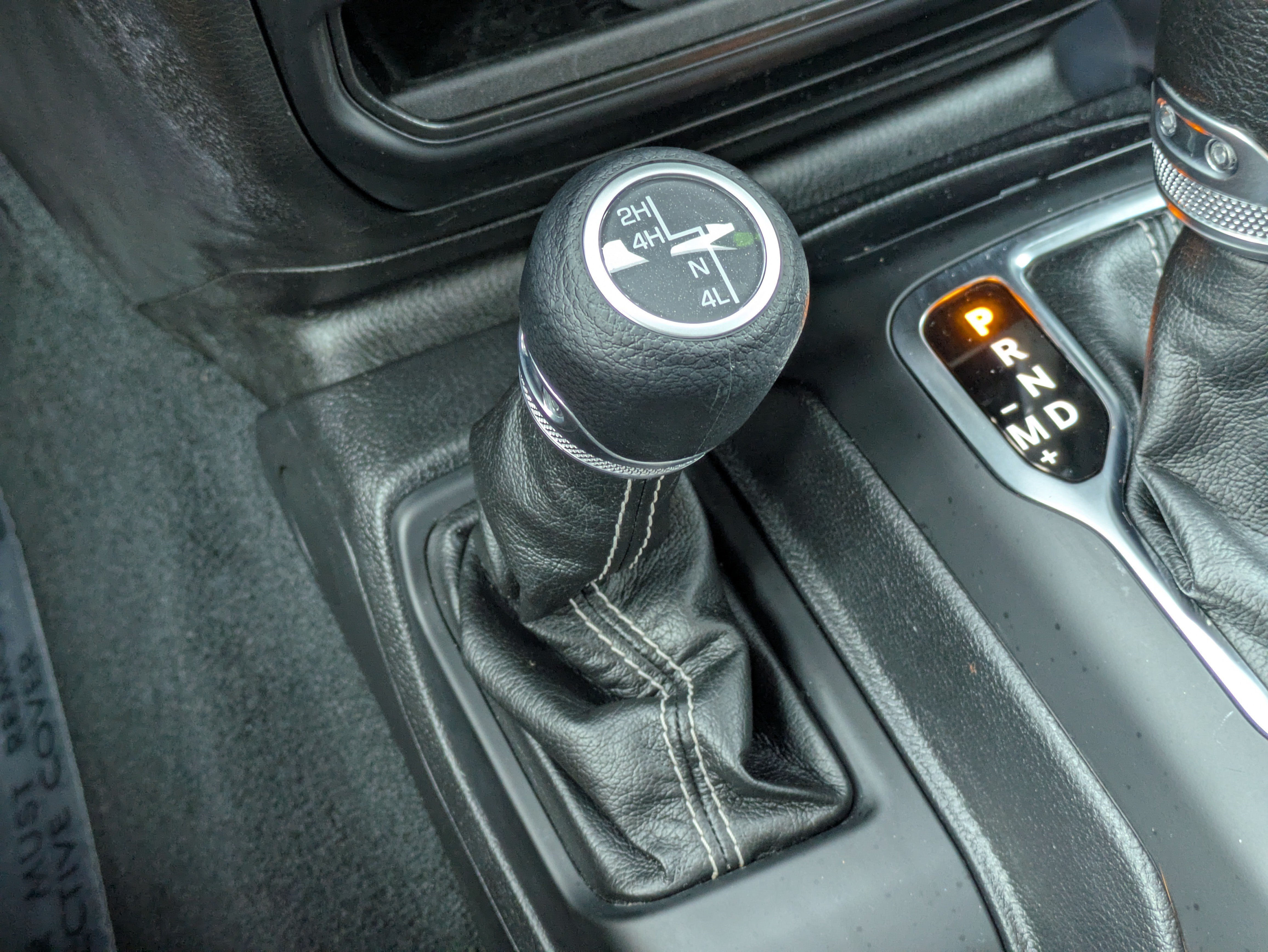 Used 2023 Jeep Gladiator Overland AWD/4WD image 35