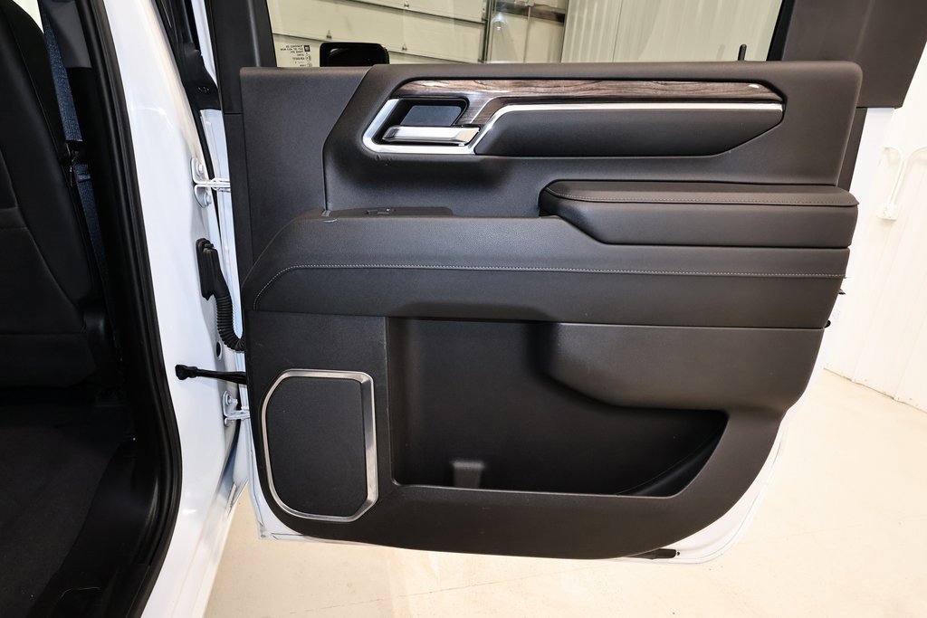 Used 2024 Chevrolet Silverado 2500 LTZ w/ LTZ Plus Package image 22