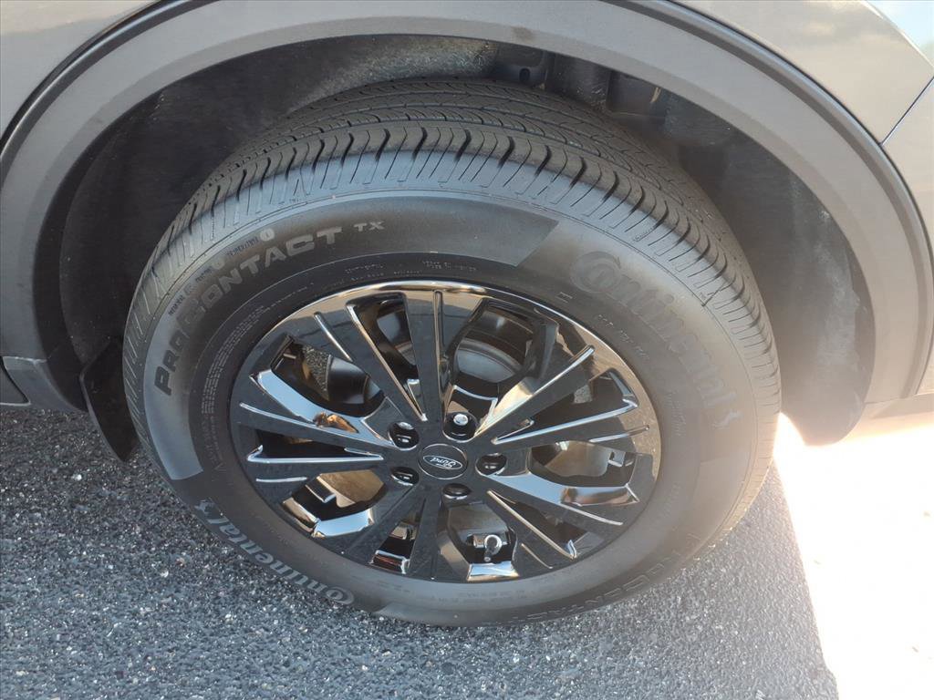 Certified 2023 Ford Escape Active w/ Tech Pack #2 image 8