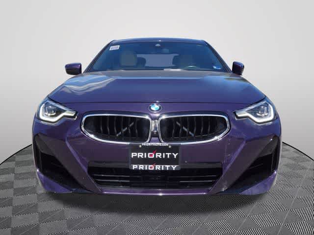 Used 2024 BMW 230i Coupe w/ Premium Package RWD image 5