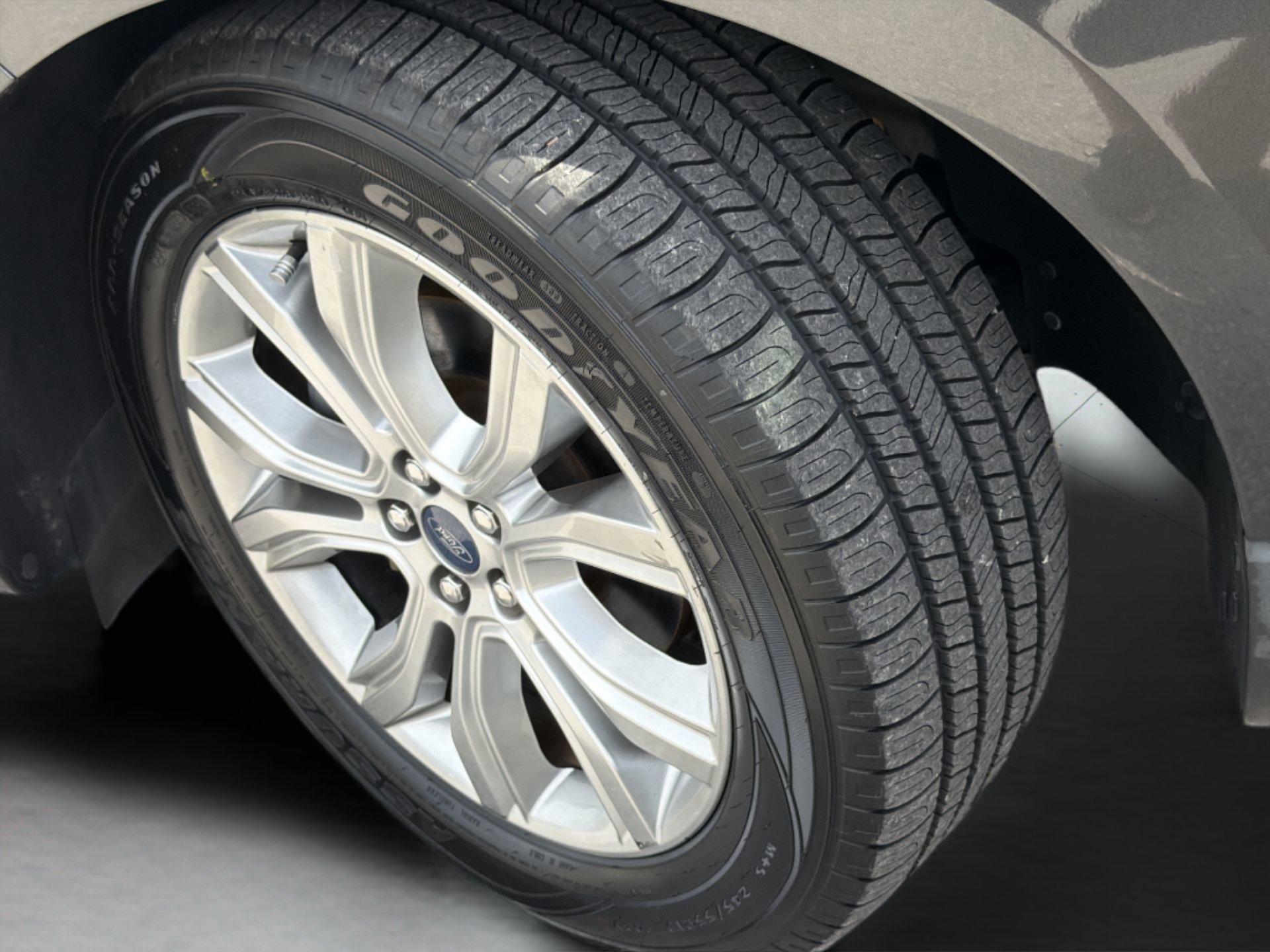 Certified 2019 Ford Edge Titanium w/ Equipment Group 301A FWD image 70