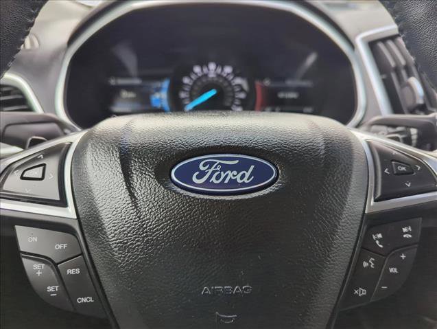 Certified 2018 Ford Edge Titanium w/ Technology Package image 20
