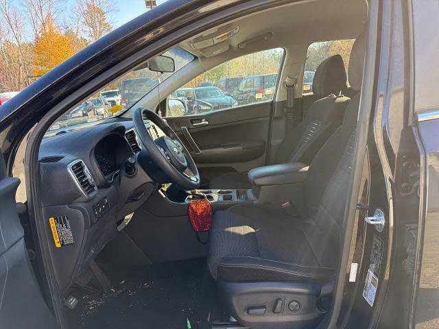 Used 2018 Kia Sportage LX w/ LX Technology Package image 8