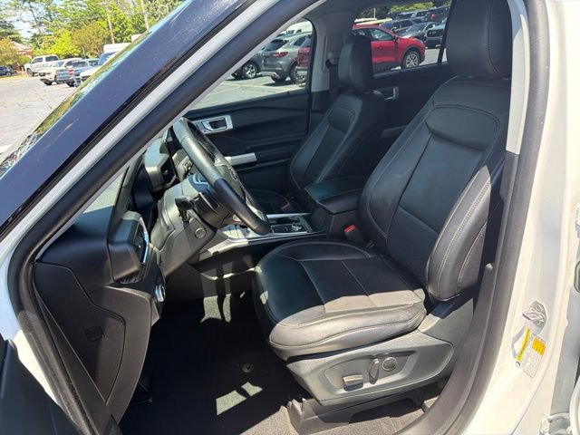 Certified 2021 Ford Explorer Limited w/ Equipment Group 301A AWD/4WD image 16