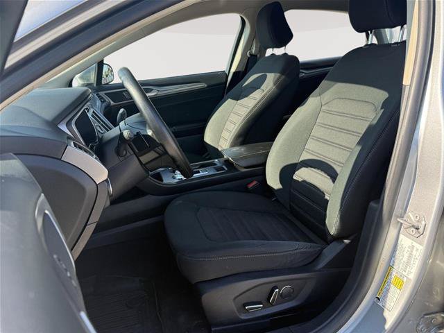 Certified 2020 Ford Fusion SE AWD/4WD image 9