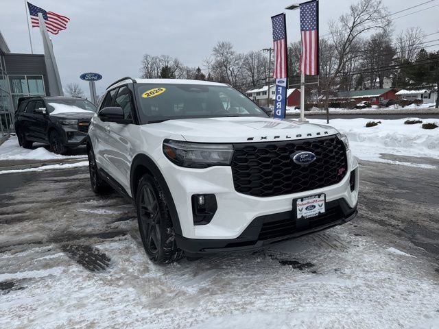 Certified 2025 Ford Explorer ST w/ Sun And Sound Package AWD/4WD image 4