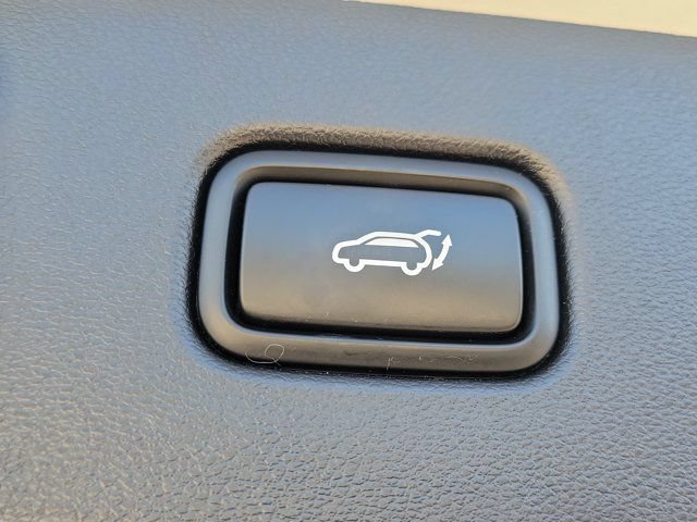 Used 2022 Hyundai Tucson Limited w/ Cargo Package FWD image 10