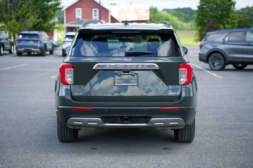 Certified 2023 Ford Explorer XLT w/ Equipment Group 202A AWD/4WD image 6