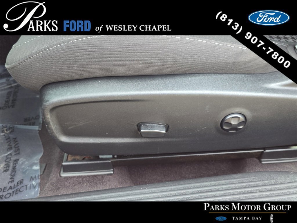 Used 2019 Dodge Challenger SXT w/ Blacktop Package image 14