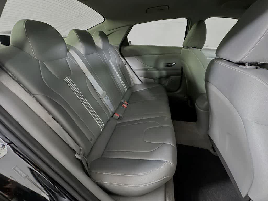 Used 2022 Hyundai Elantra SEL FWD image 29