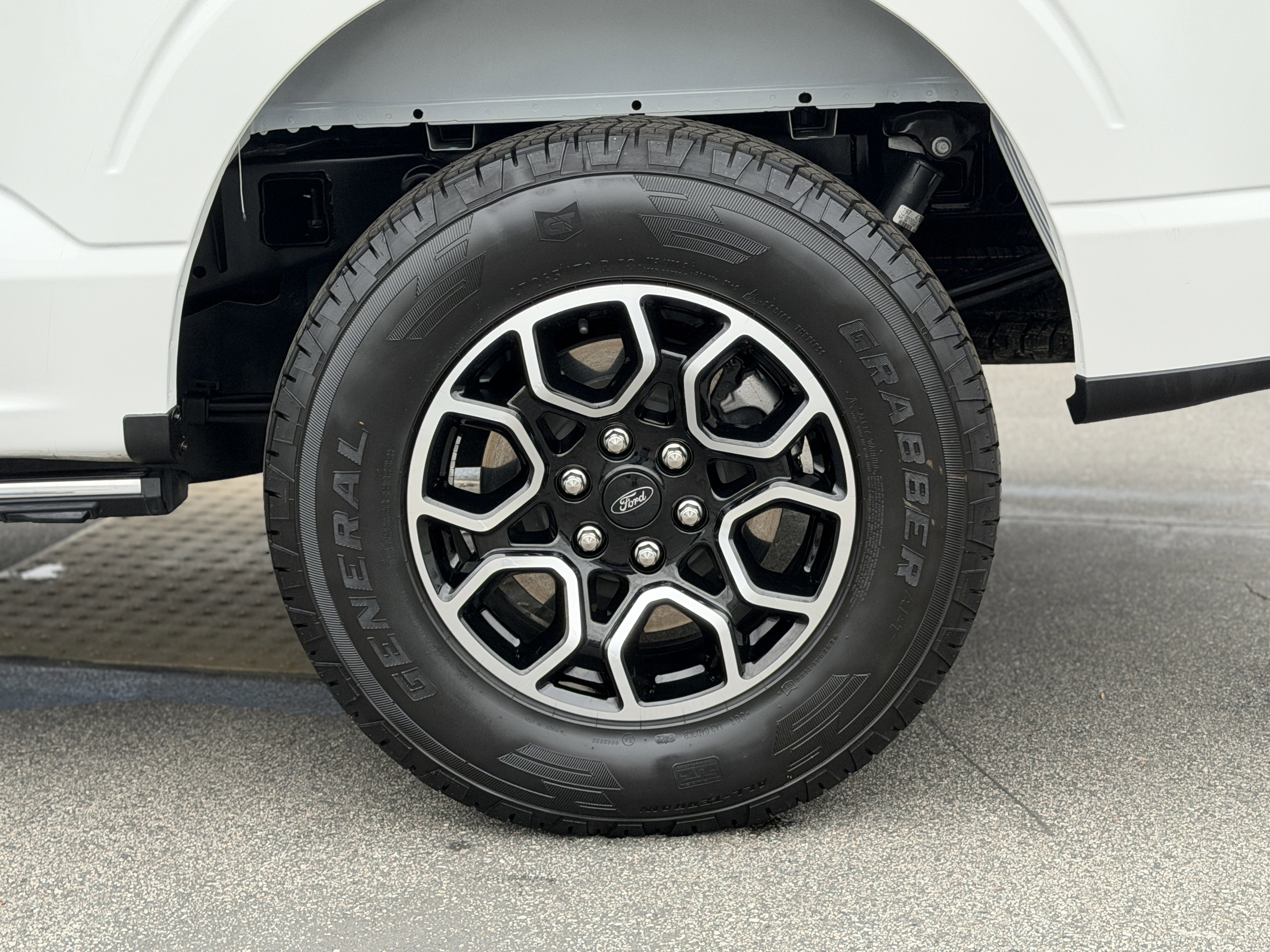 Certified 2022 Ford F150 Lariat w/ Equipment Group 502A High image 11