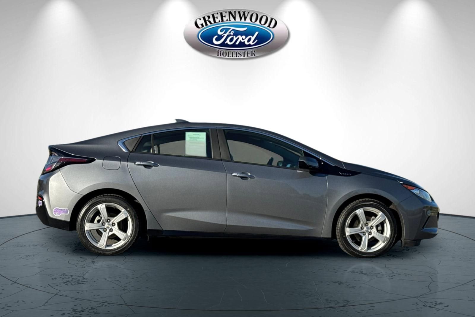 Used 2019 Chevrolet Volt LT w/ Comfort Package image 3