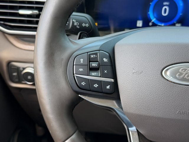 Certified 2020 Ford Explorer Platinum w/ Premium Technology Package AWD/4WD image 34