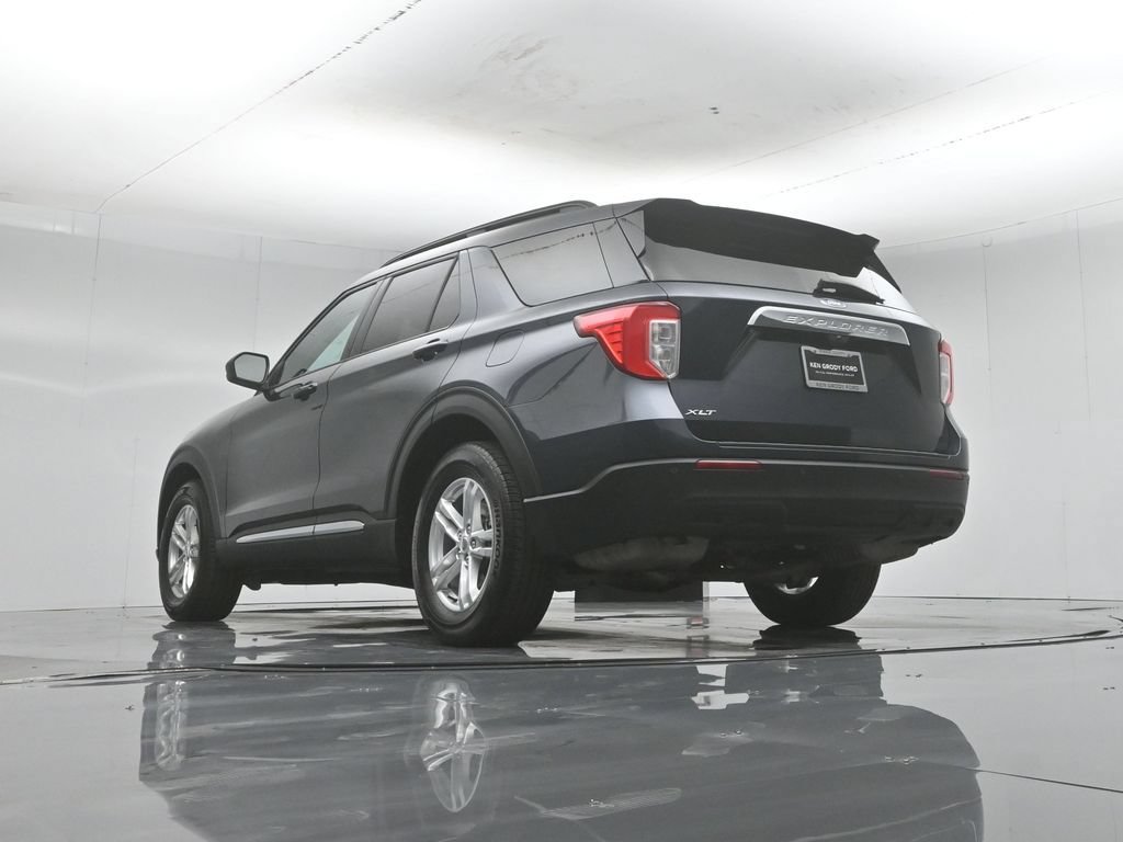 Certified 2023 Ford Explorer XLT RWD image 47