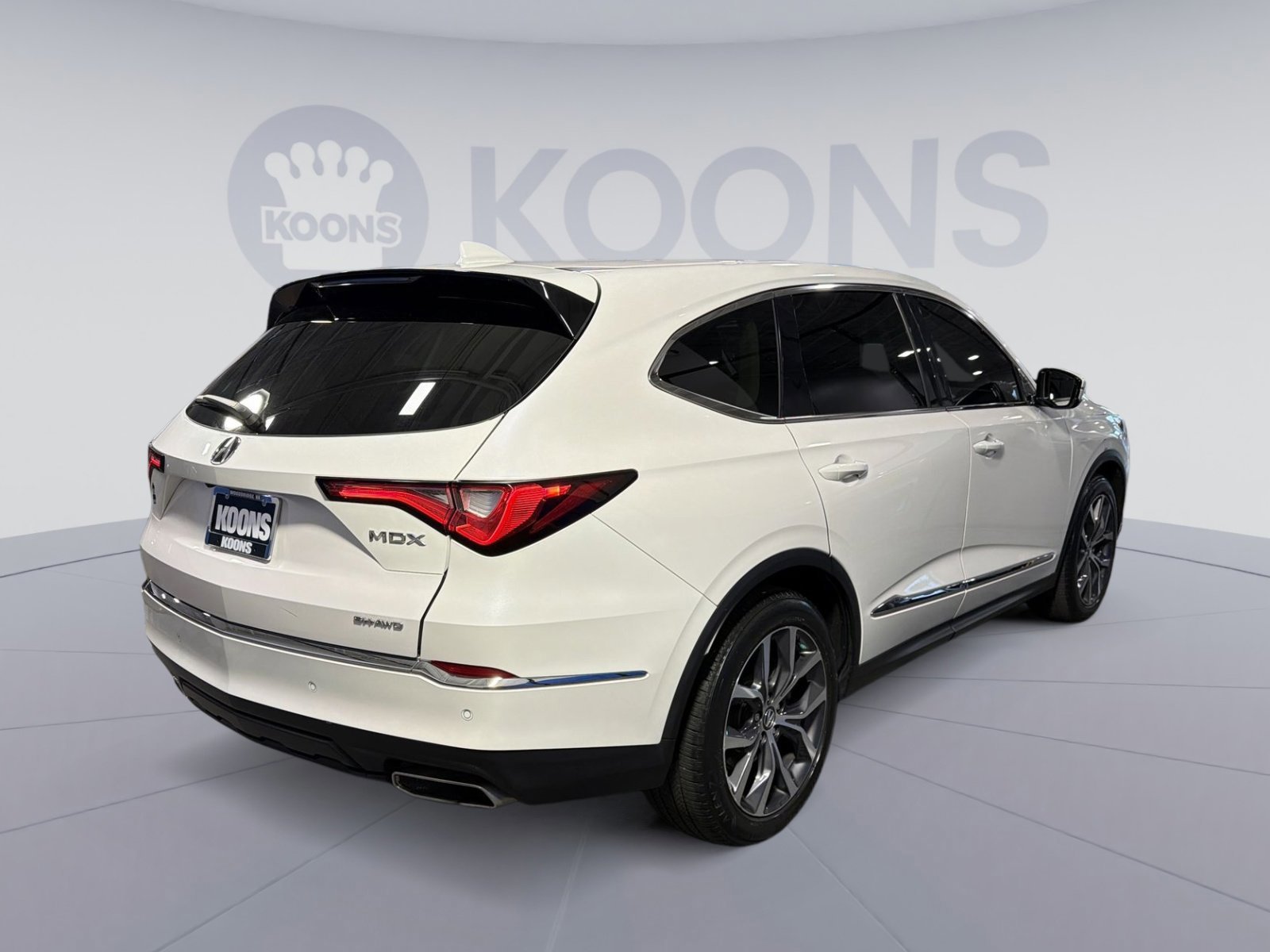 Used 2023 Acura MDX SH-AWD w/ Technology Package image 10