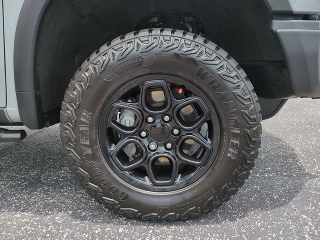 Used 2025 Chevrolet Silverado 1500 ZR2 w/ ZR2 Bison Edition AWD/4WD image 11