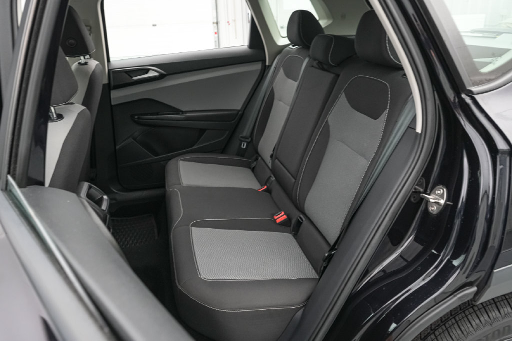 Used 2023 Volkswagen Taos S FWD image 18