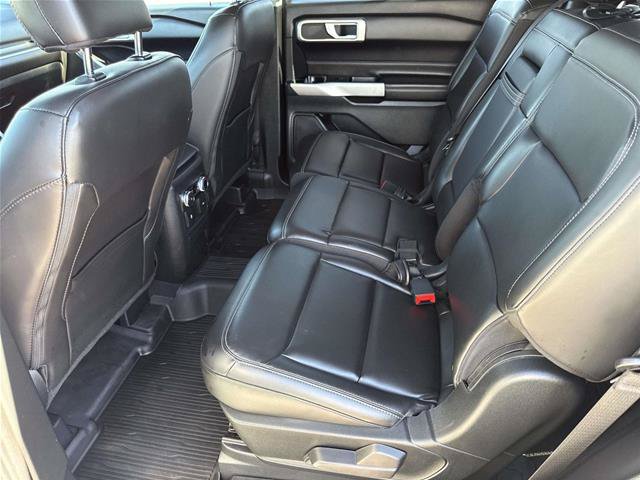 Certified 2022 Ford Explorer XLT w/ Equipment Group 202A AWD/4WD image 16