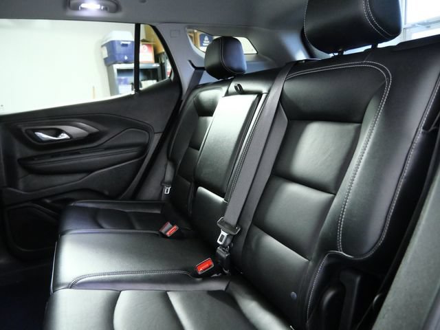 Used 2024 GMC Terrain SLT AWD/4WD image 14