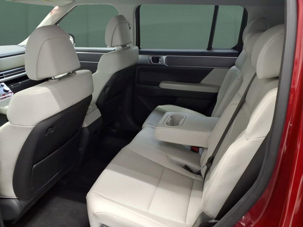 Used 2025 Hyundai Santa Fe SEL AWD/4WD image 25