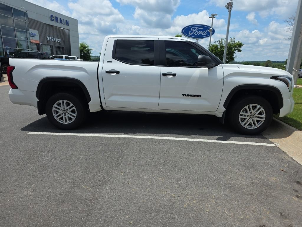 Used 2025 Toyota Tundra SR5 AWD/4WD image 4