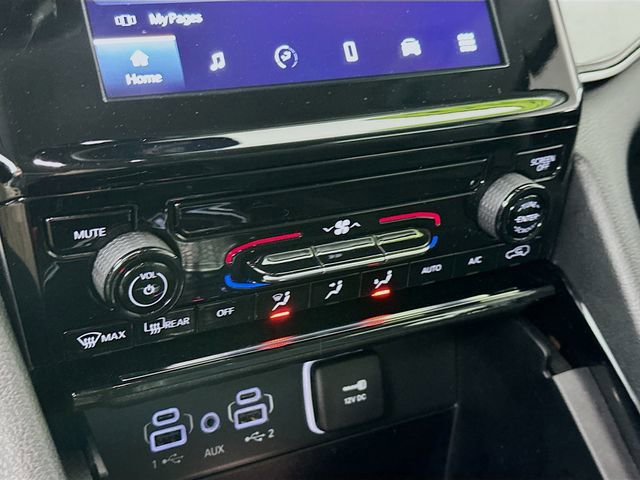 Used 2023 Jeep Grand Cherokee Laredo image 22