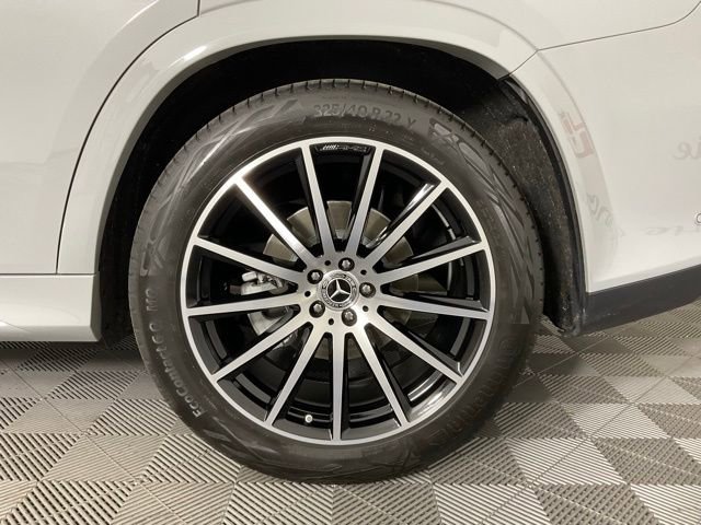 Used 2025 Mercedes-Benz GLS 450 4MATIC image 10