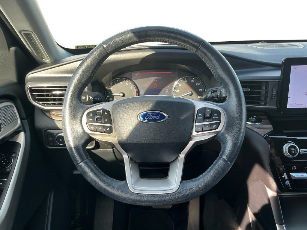 Certified 2021 Ford Explorer Limited w/ Equipment Group 301A RWD image 18