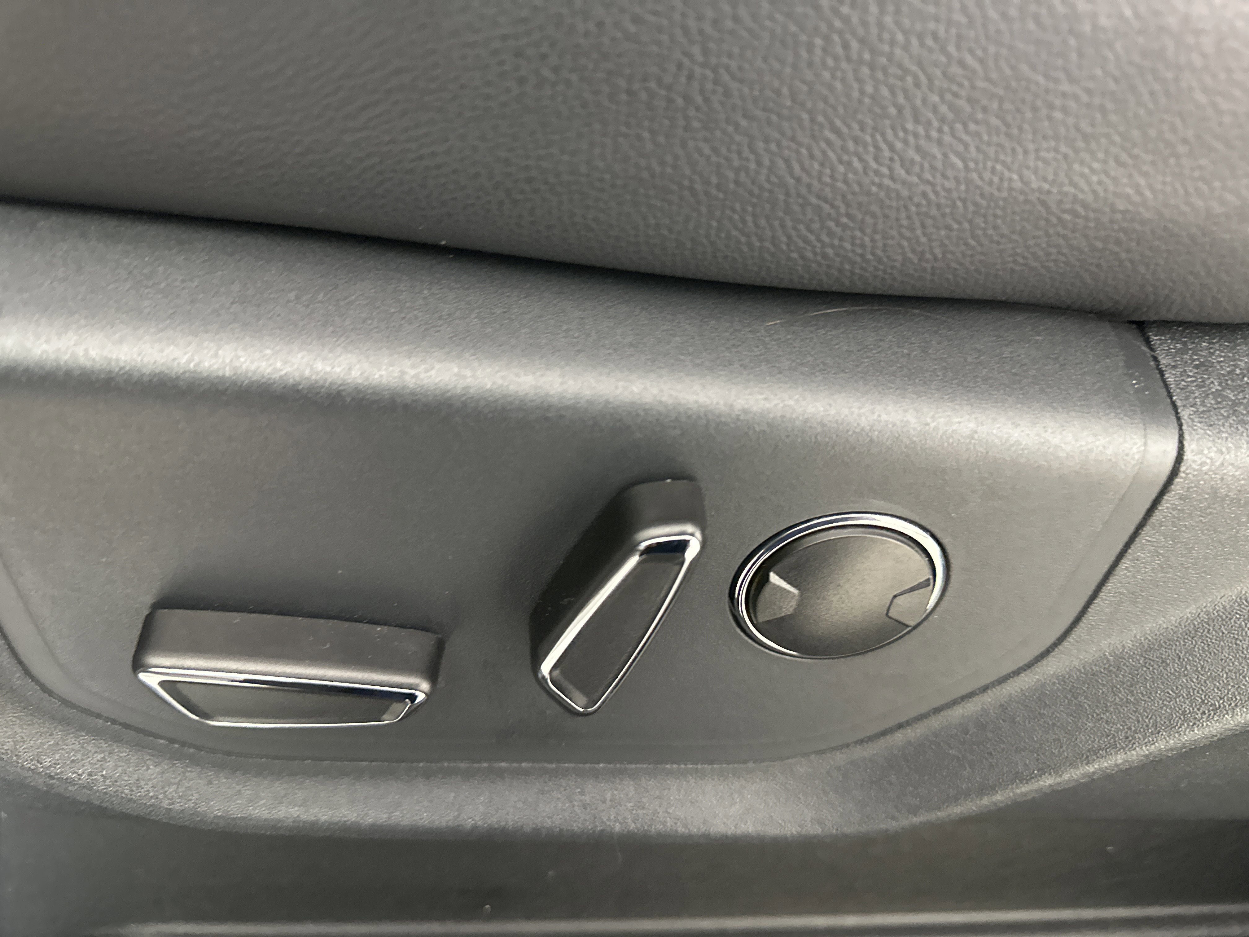 Certified 2024 Ford Expedition Max Limited image 10