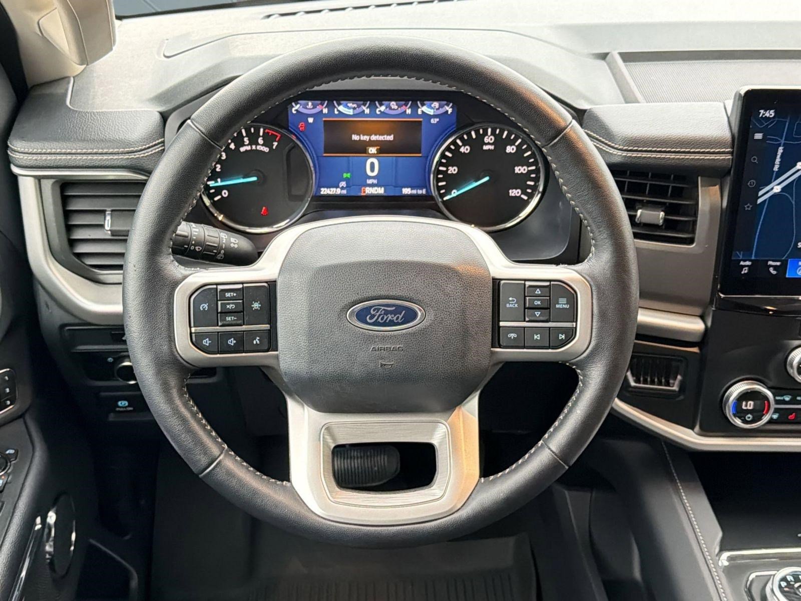 Certified 2024 Ford Expedition XLT RWD image 17