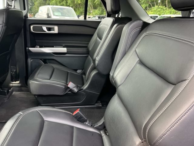 Certified 2024 Ford Explorer XLT w/ Equipment Group 202A AWD/4WD image 25