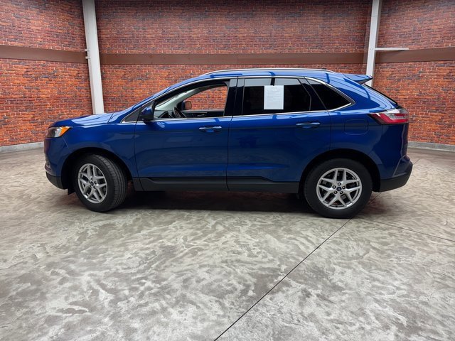 Certified 2022 Ford Edge SEL w/ Convenience Package image 2