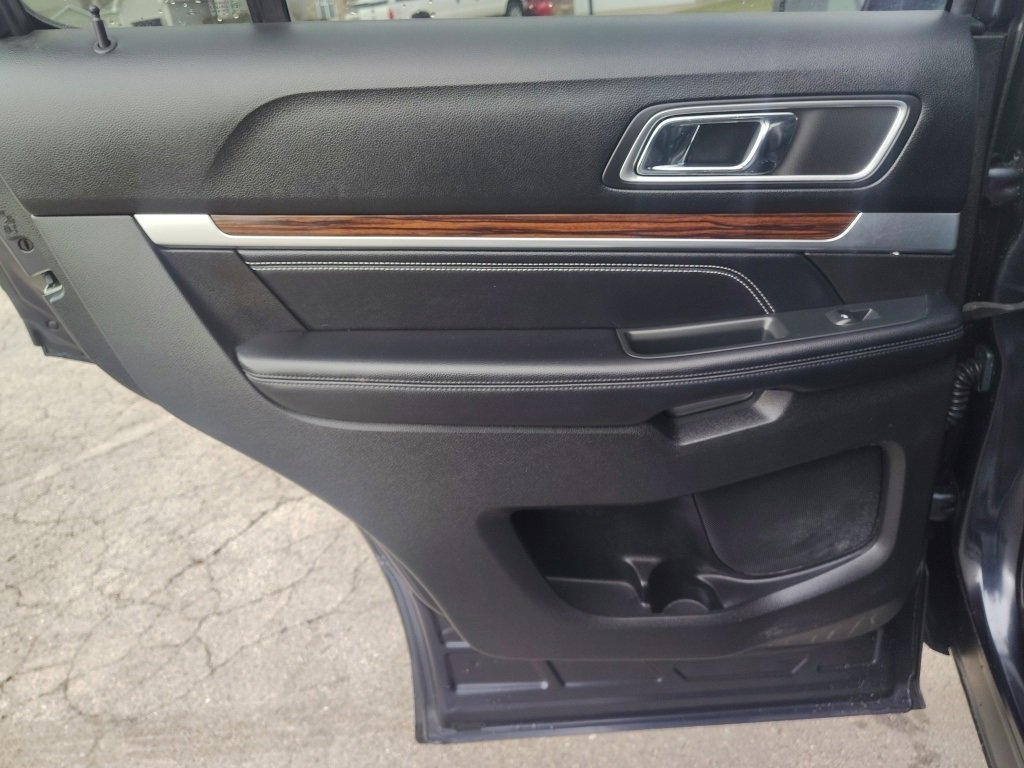 Certified 2017 Ford Explorer Limited image 27