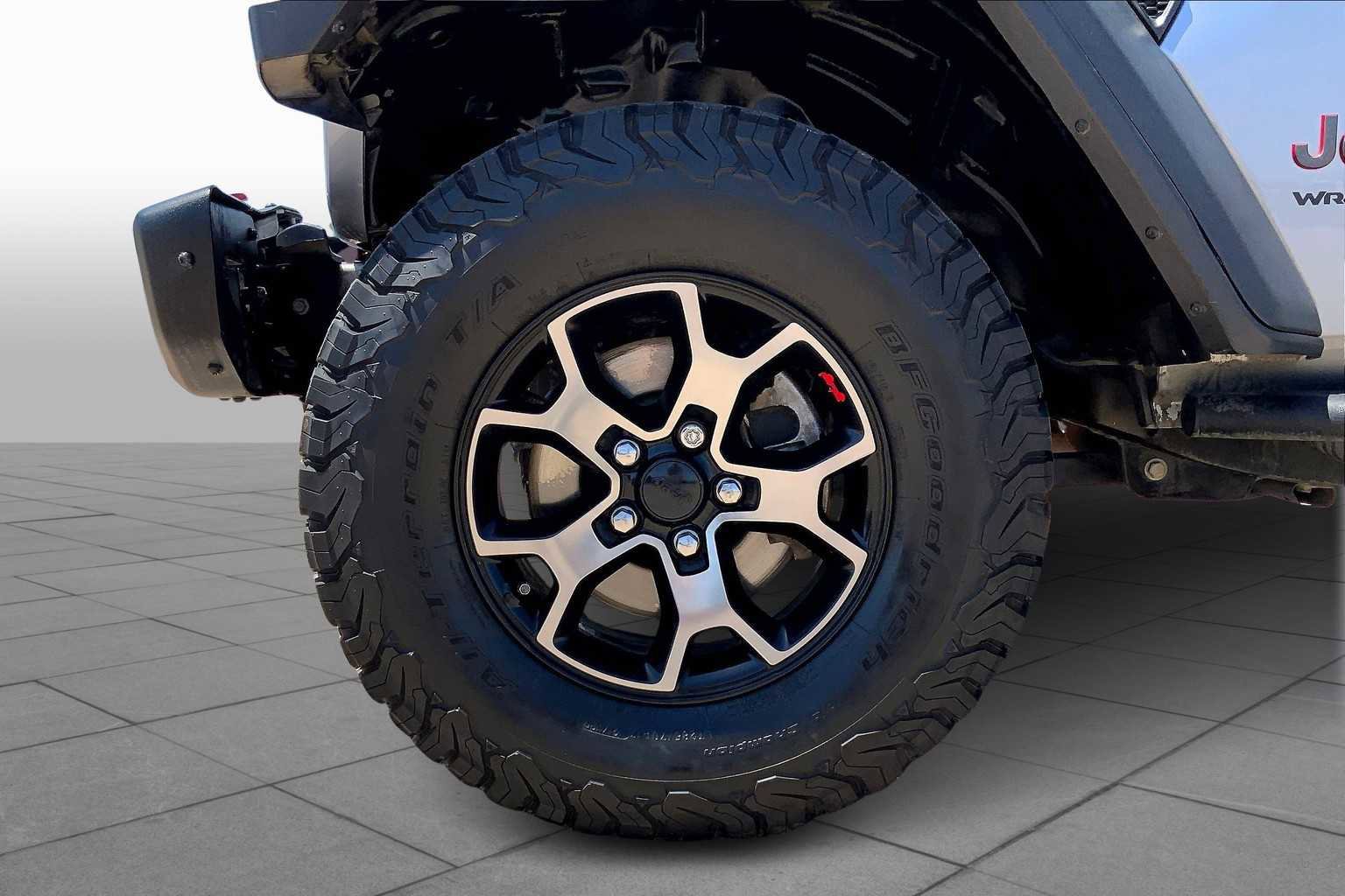 Used 2018 Jeep Wrangler Unlimited Rubicon image 12