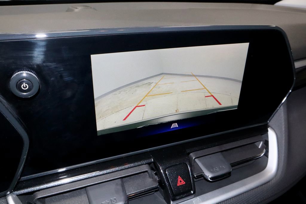 Used 2024 Chevrolet TrailBlazer LT w/ LT Cold Weather Package FWD image 2