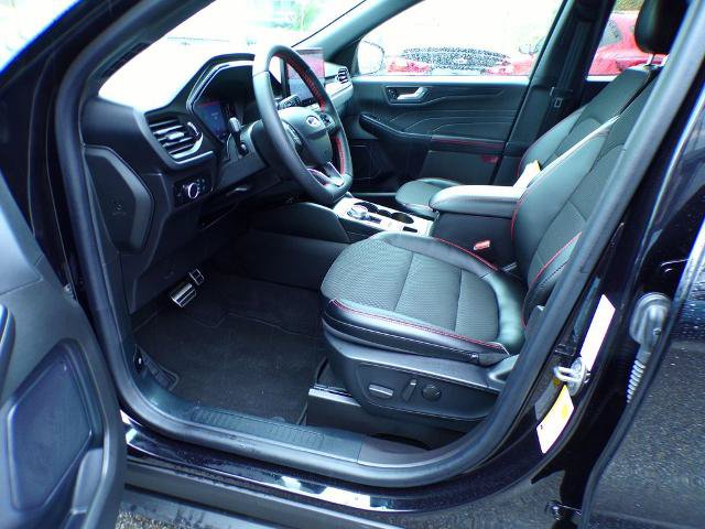 Certified 2024 Ford Escape ST-Line w/ Tech Pack #1 AWD/4WD image 17