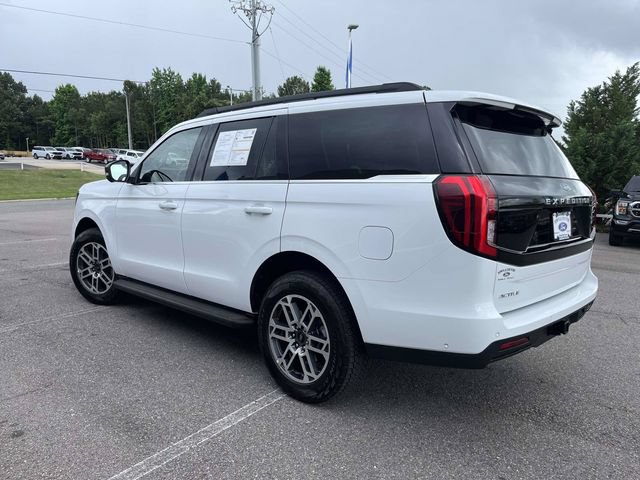 Certified 2025 Ford Expedition Active AWD/4WD image 5