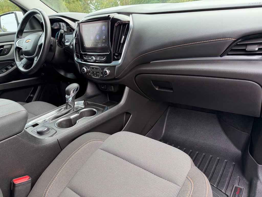 Used 2021 Chevrolet Traverse LT FWD image 14