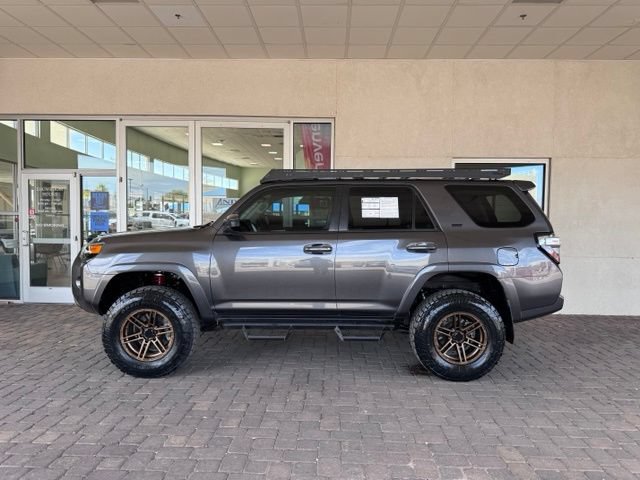 Used 2019 Toyota 4Runner SR5 AWD/4WD image 2
