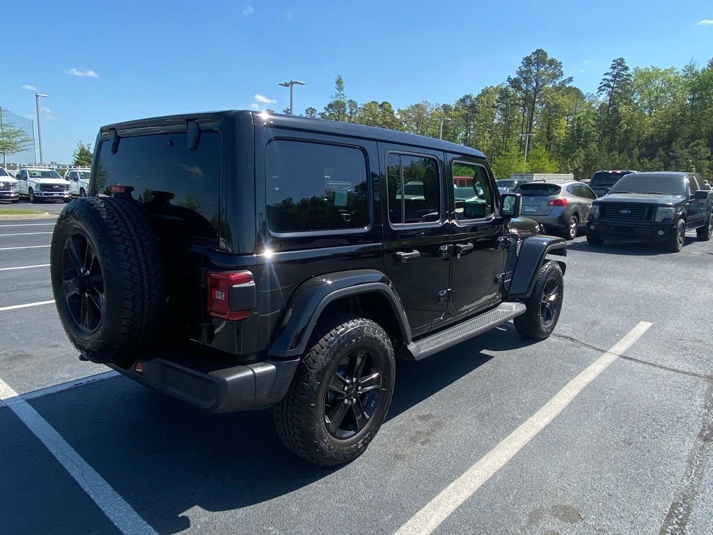 Used 2023 Jeep Wrangler Sahara AWD/4WD image 5