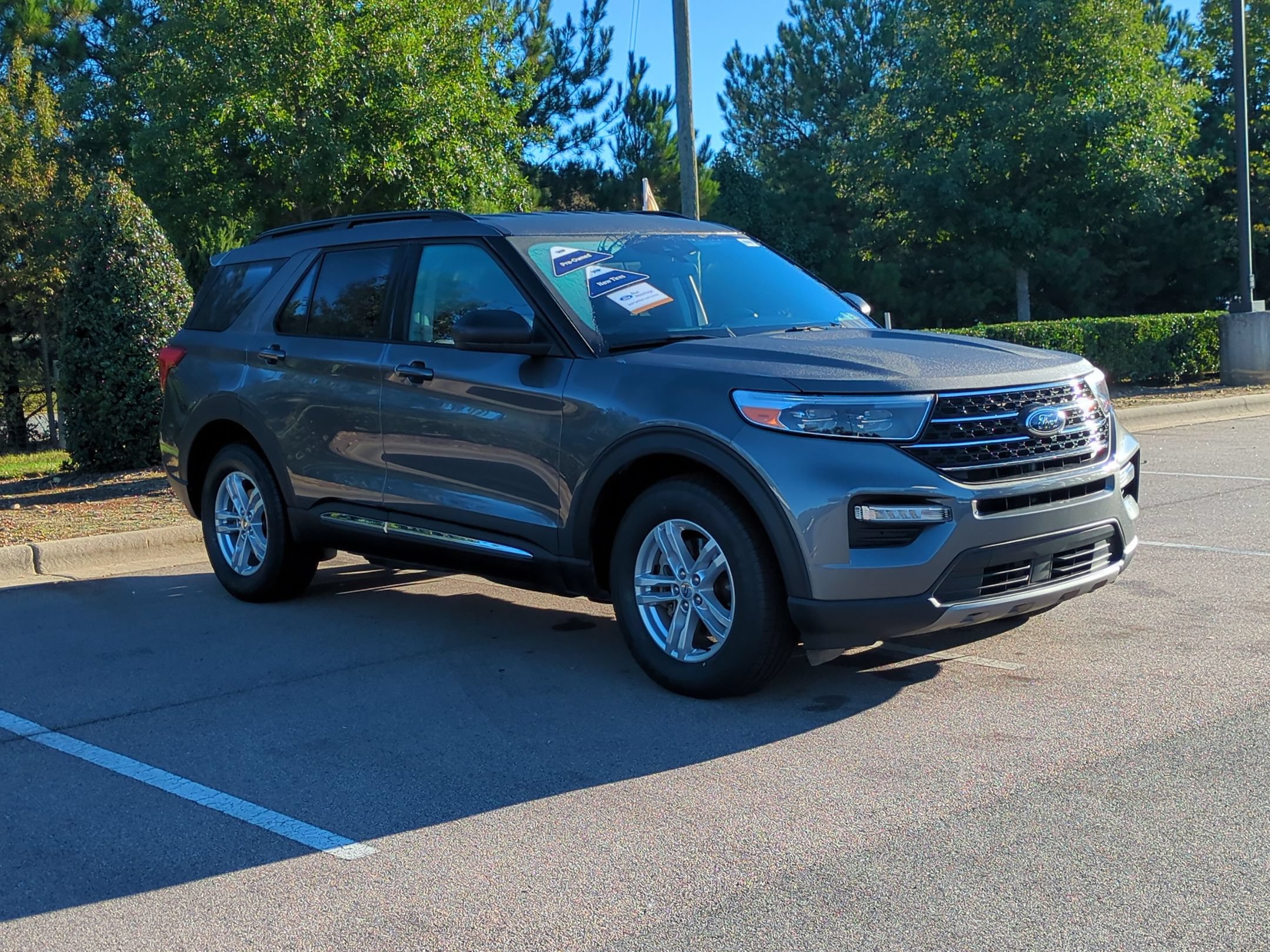 Certified 2024 Ford Explorer XLT w/ Equipment Group 202A