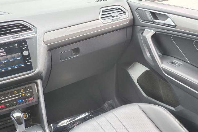 Used 2023 Volkswagen Tiguan SE image 23
