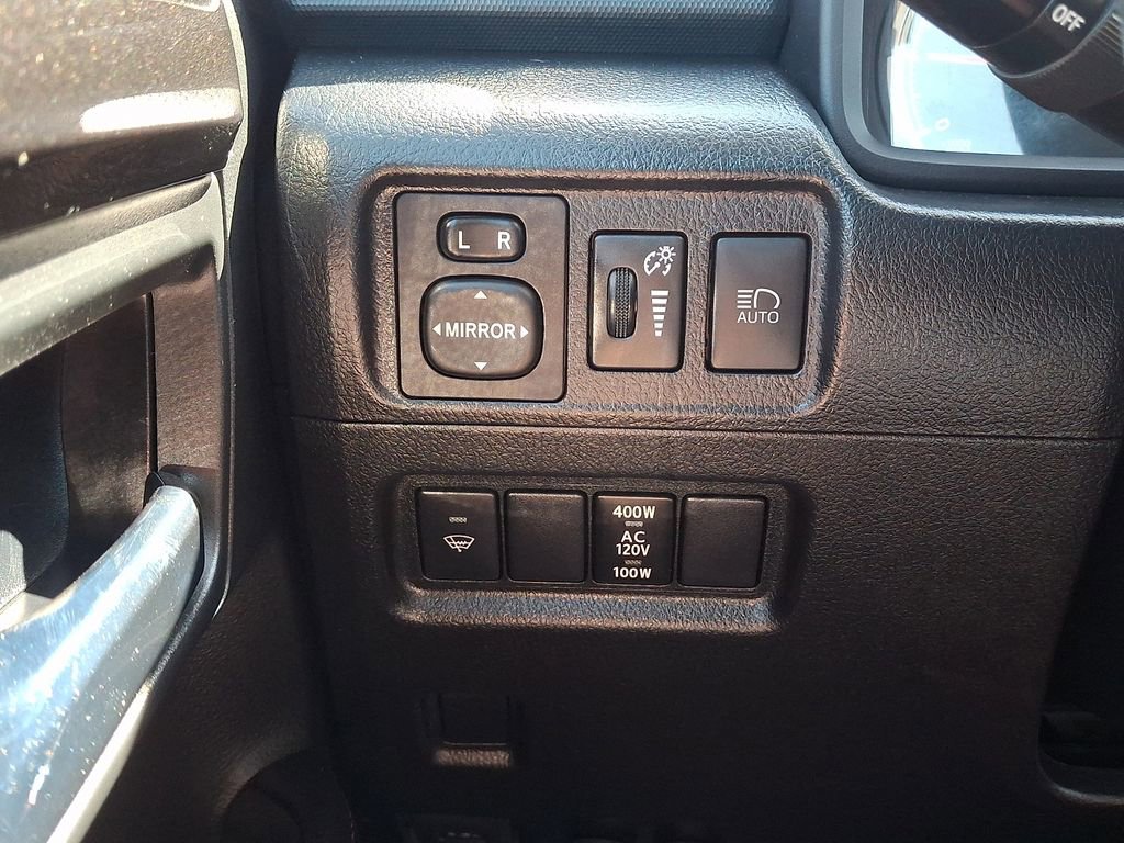 Used 2021 Toyota 4Runner Venture w/ Moonroof Package image 24