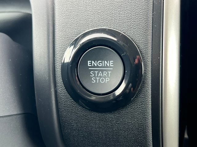 Certified 2025 Ford Expedition Active image 42