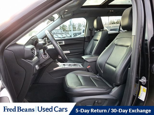 Certified 2022 Ford Explorer XLT w/ Equipment Group 202A image 16