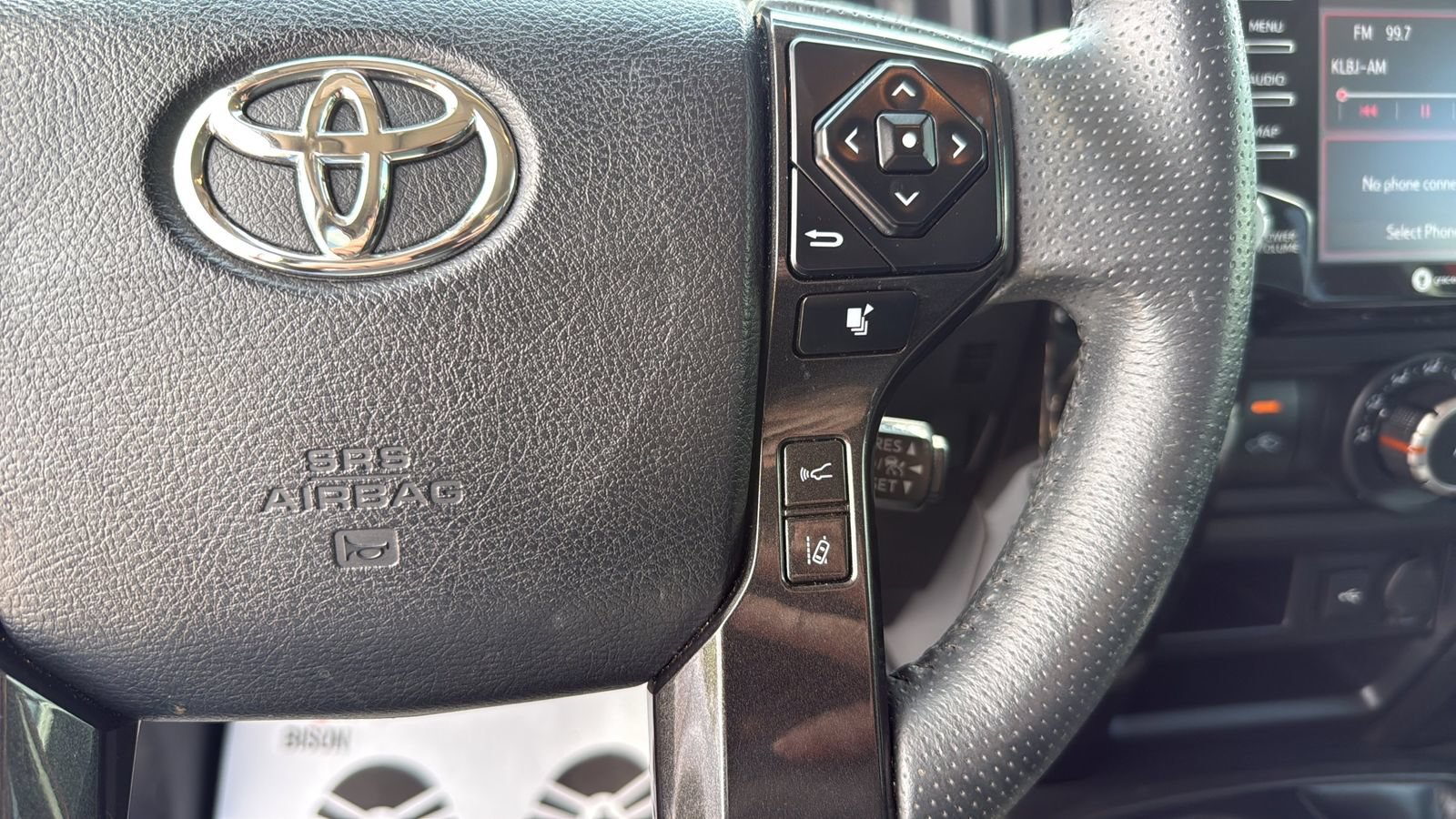 Used 2021 Toyota 4Runner Venture w/ Moonroof Package AWD/4WD image 15