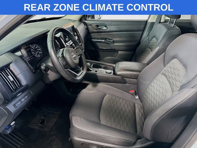 Used 2022 Nissan Pathfinder SV w/ SV Premium Package image 16