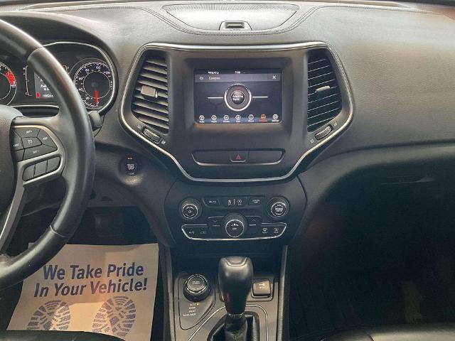 Used 2019 Jeep Cherokee Latitude Plus AWD/4WD image 26